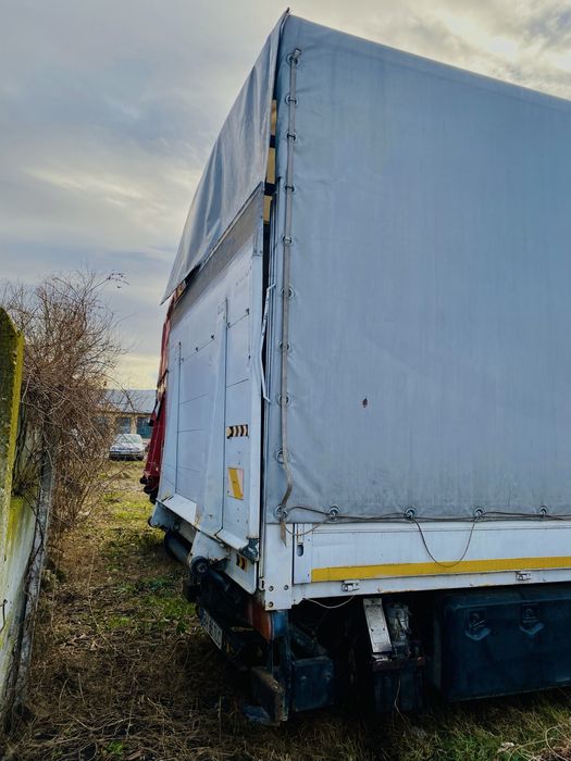 Dezmembrez Mercedes Atego 815