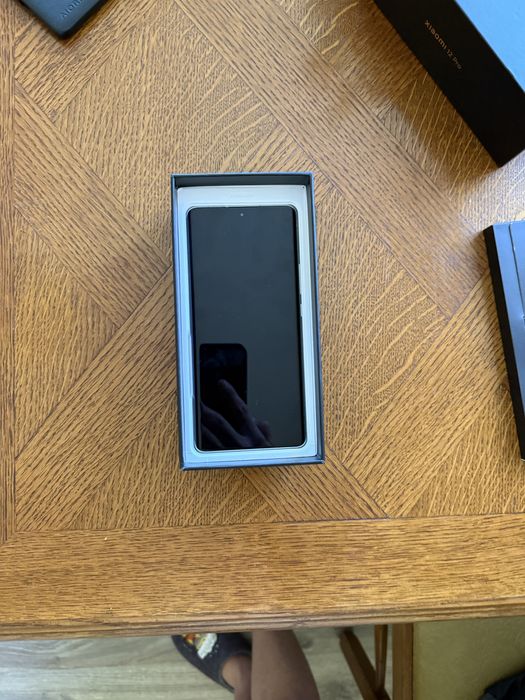 Xiaomi 12 pro- HyperOS