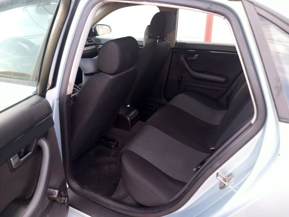 Vând Audi A4 B6 1.9 tdi