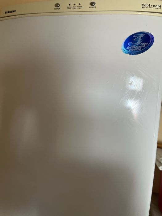 Продам холодильник Самсунг ,