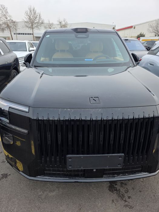 Zeekr 9x ULTRA позиция