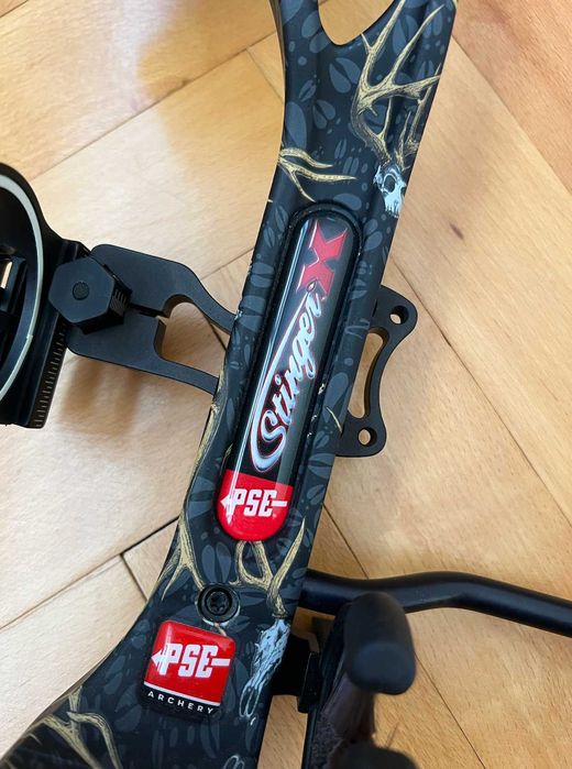 Arc compound PSE Stinger X + accesorii + geantă Avalon Tec One