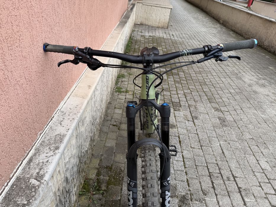 GIANT STANCE 29  (Fox 36, Deore 12s)