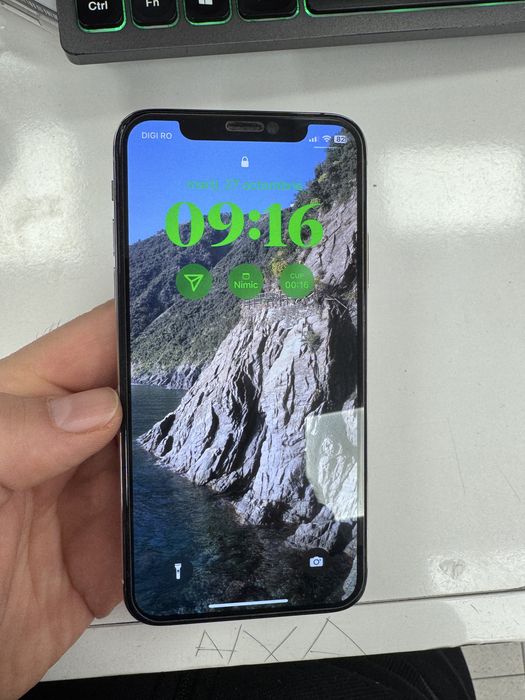 Vand Telefon Mobil Apple iPhone X 256GB White 100% baterie perfect functional!