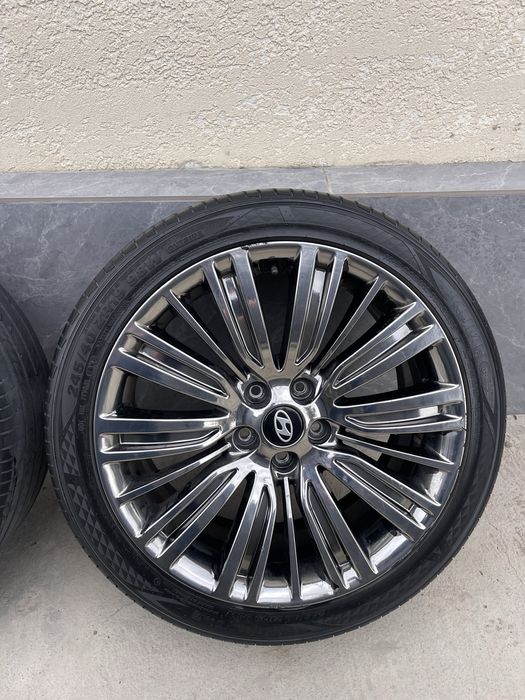 Продам диски в идельном состояние, от KIA K8!