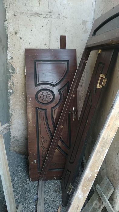 Eshik va oyna yangidek