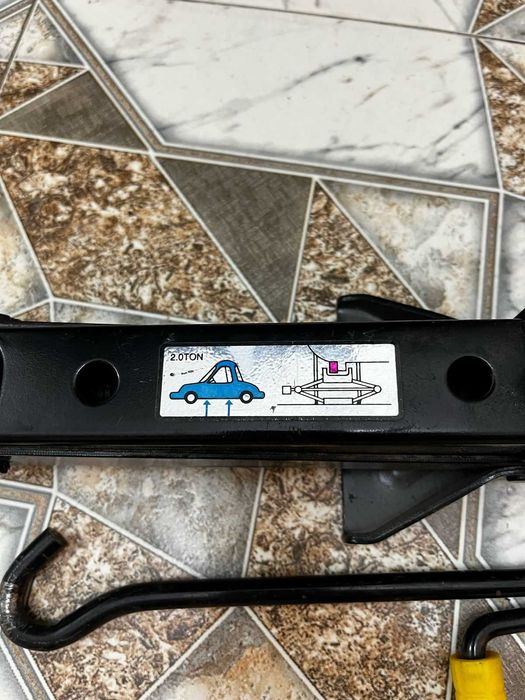 Домкрат ромбовидный, 2Т