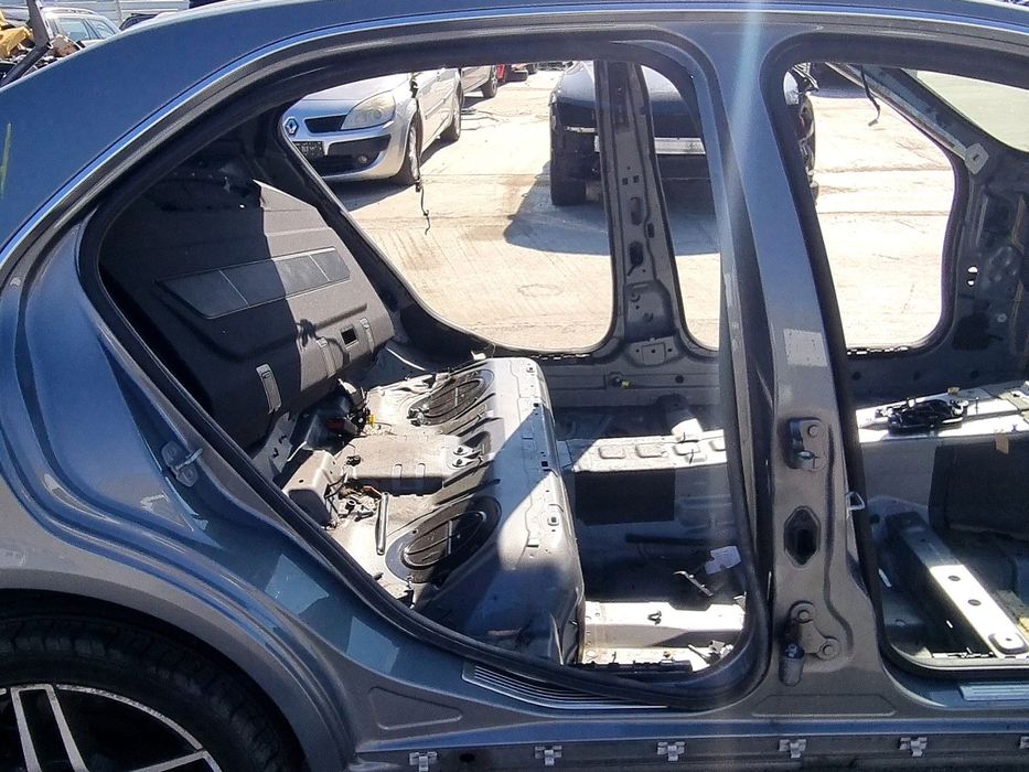 Cheder usa dreapta spate Mercedes Clasa E (W212) AMG [Fabr 2009-2016]
