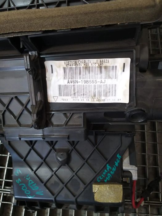 Tulumba aer clima bord ford focus 3 av6n19b555aj
