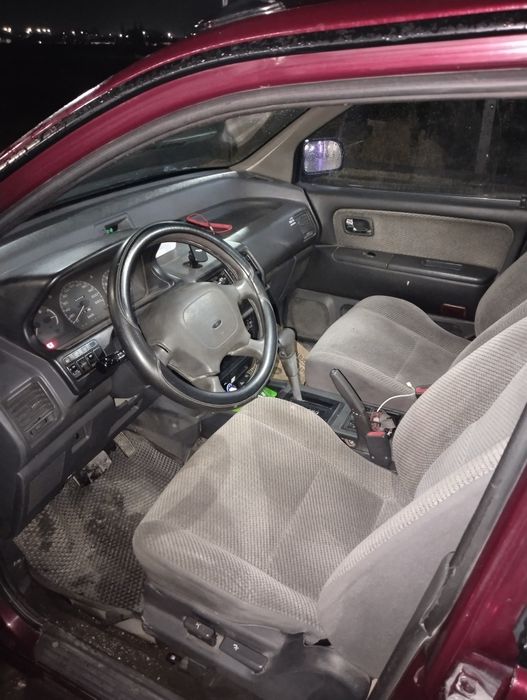 Мицубиси Спейс вагон