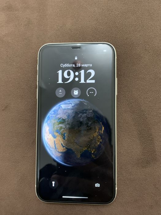 Продам телефон 11 iphone