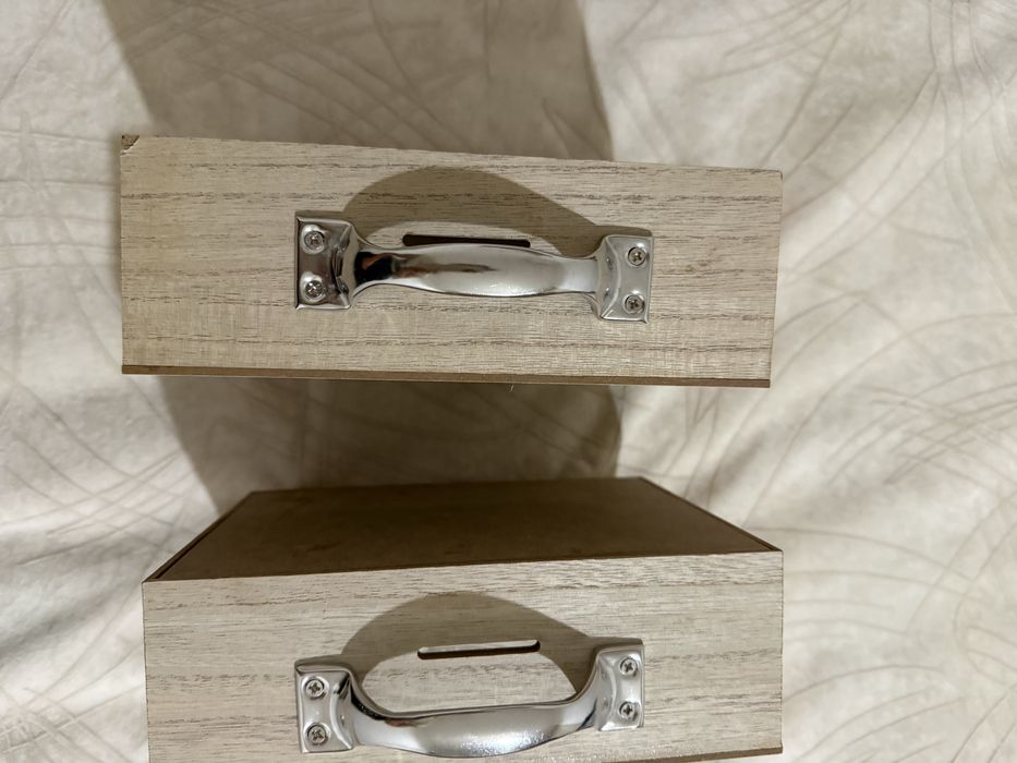 Дървена кутия / Касичка за пътешествия