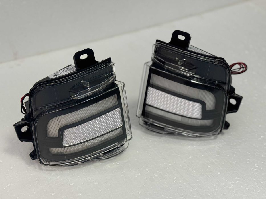 Задние противотуманные фонари на Toyota Land Cruiser 200