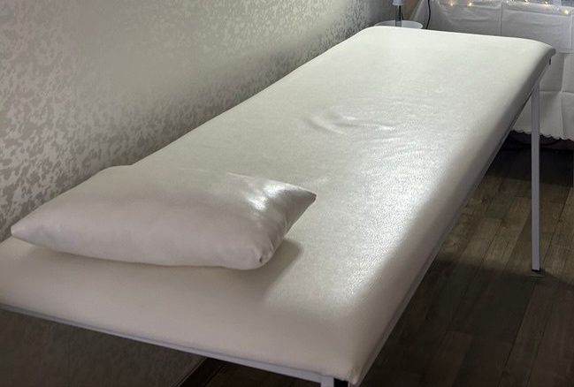 Кушетка белая Павлодар