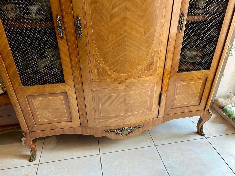 Библиотечен шкаф в Луи ХV Холандия