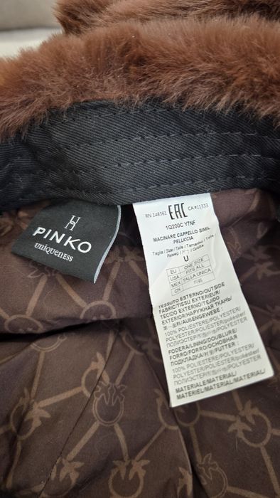 Шапка PINKO плюш