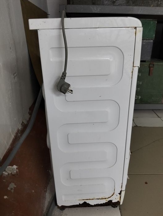 Продам стиральную машинку