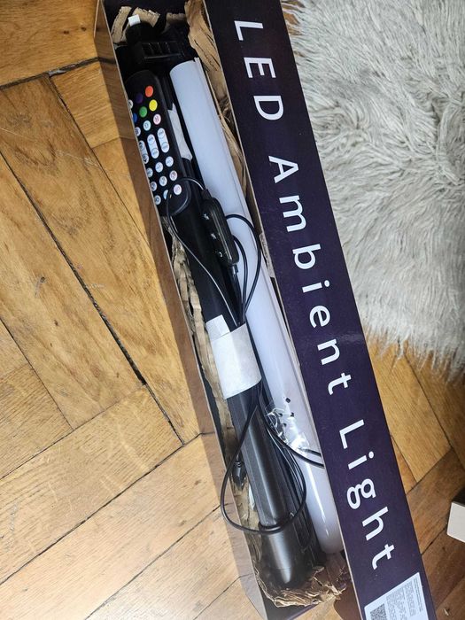 Bara verticala LED light cu telecomanda RGB