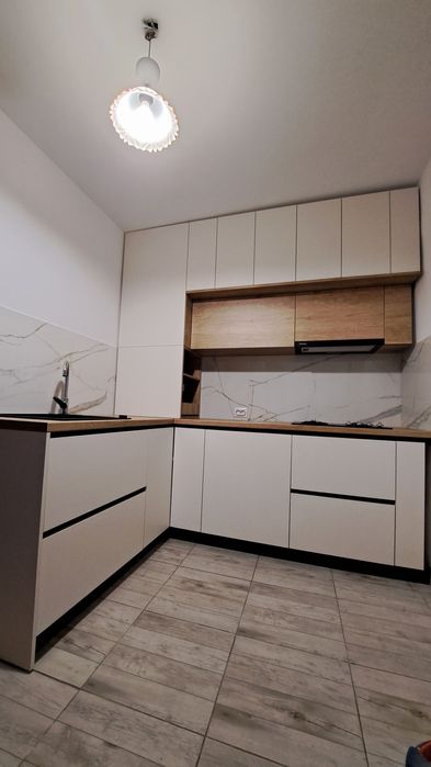 Montaj mobilă de serie