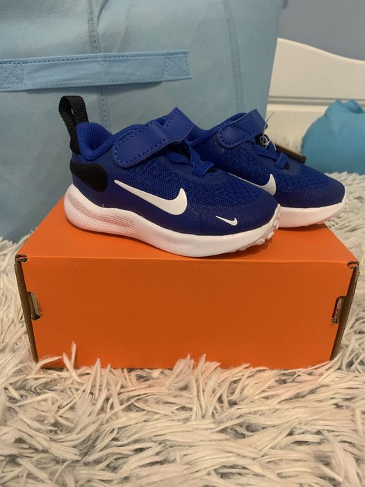 Маратонки 19,5 номер Nike