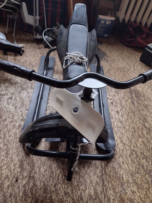 Продавам шейна с волан