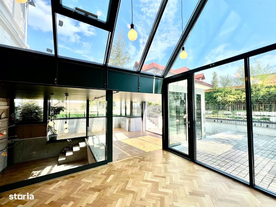 Spatiu comercial de inchiriat in zona centrala - Complet renovat
