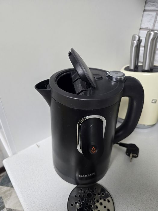 Продам чайник GARLYN, б/у.