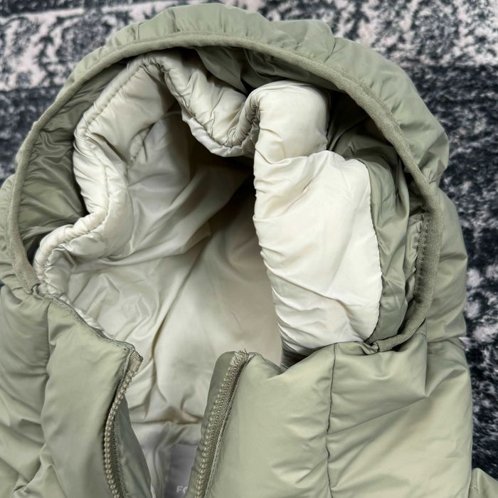 Яке Stone Island