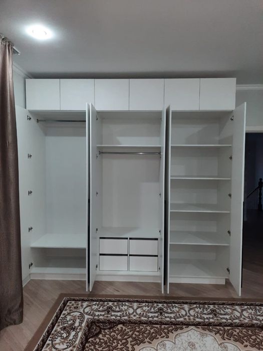 Продается шкаф в спальную комнату!