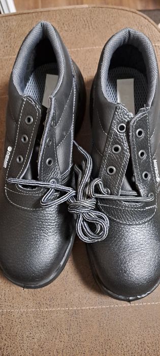 Работни обувки .