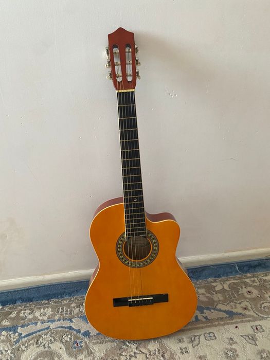 Гитаара  хорошие состаяние