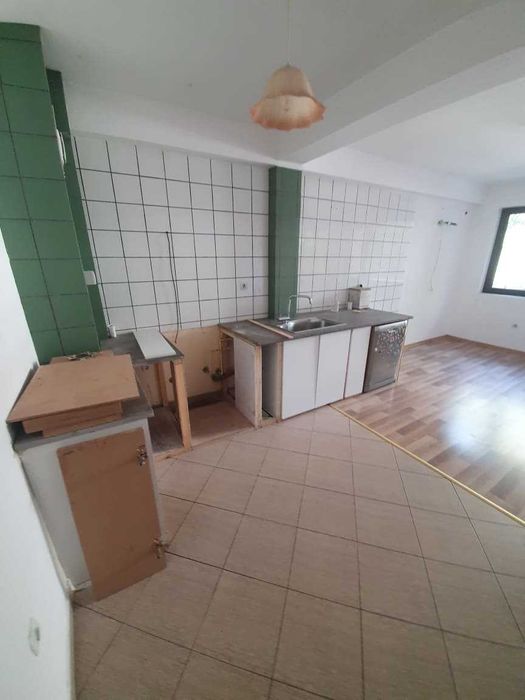 Дава се под наем Двустаен апартамент в Пловдив, Изгрев - 65 кв.м за 331.5 € - Снимка #3