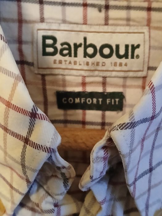 Мъжко яке и риза Barbour.