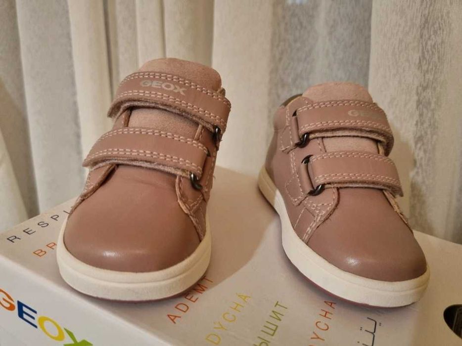 Geox incaltaminte / sneakers roz din piele pentru copii