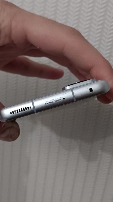 Xiaomi 12 256GB в хорошем состоянии