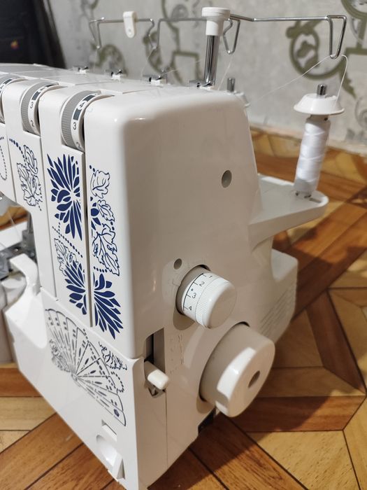 Оверлок Jaguar в коробке