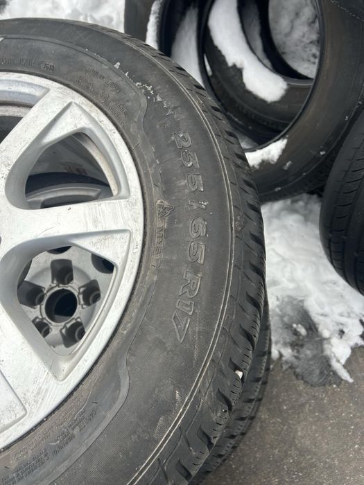 Джанти с гуми Q5 R 17