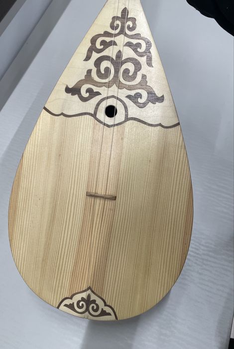 Домбыра новый.