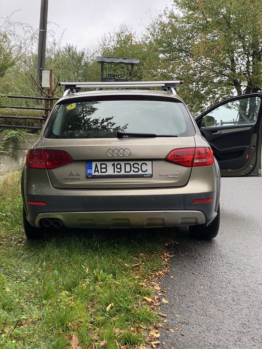 Vând Audi A4 Allroad