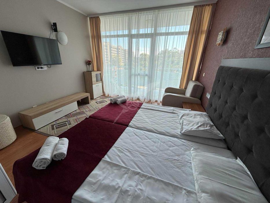Продава се Тристаен апартамент в к.к. Слънчев бряг - 106 кв.м за 939 €/кв.м - Снимка #3