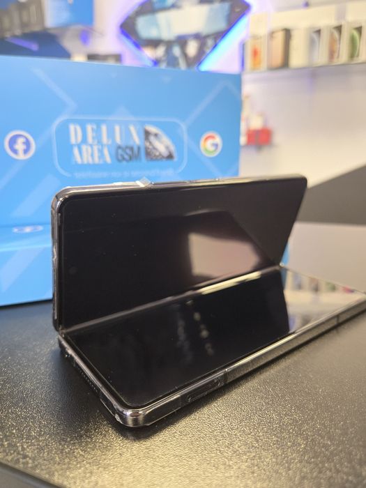 Samsung Z Fold 4 / Black / DeluxGSM