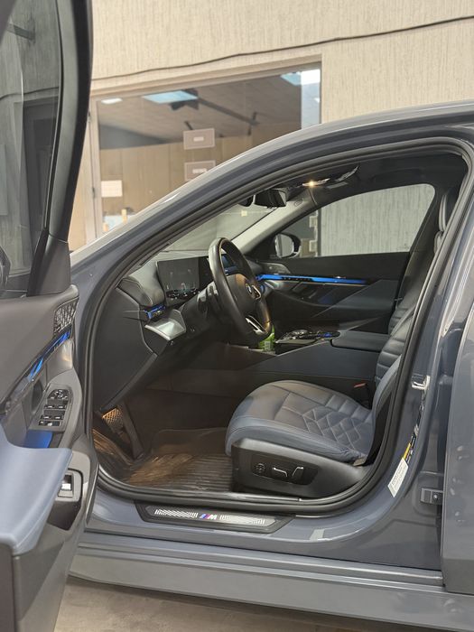 Arenda(nasiya savdo)BMW i5 40Long probeg 21.500 elektr 2024-yil