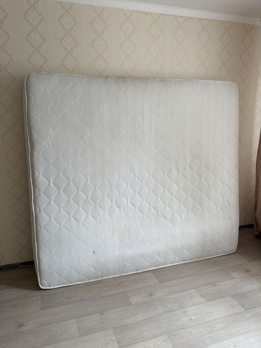 Продам матрас б/у