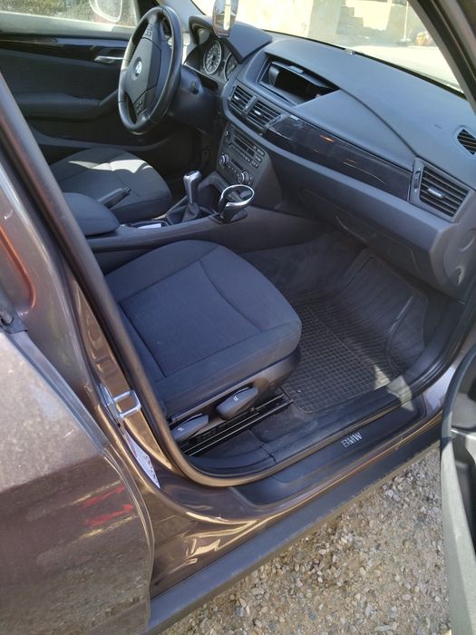 Vînd BMW X1  anul 2012