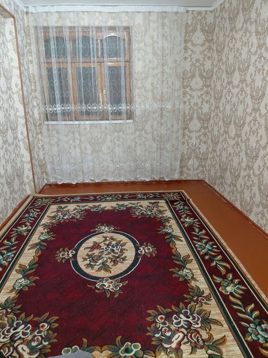 Юнусободда Кунлик ижарага пустой уйлар,хоналар бор 50 000 сумдан бошла