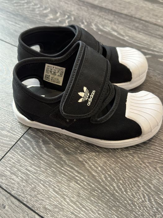 Сандали Adidas 28 номер