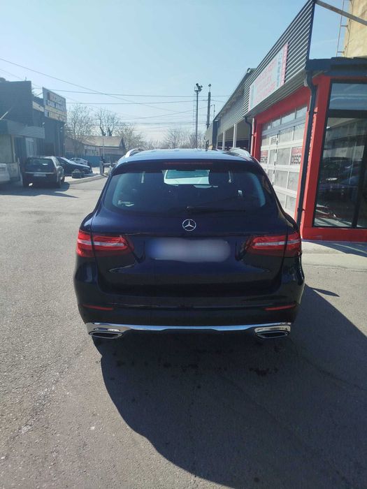 Mercedes-Benz GLC Pachet AMG, suspensie reglabilă