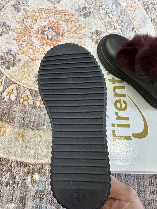 Продам осенние ботинки