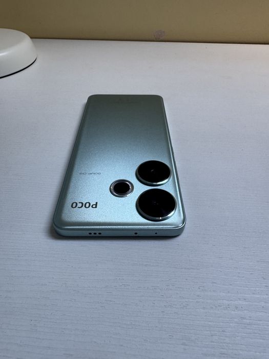 POCO F6 в гаранция до 17.08.2026