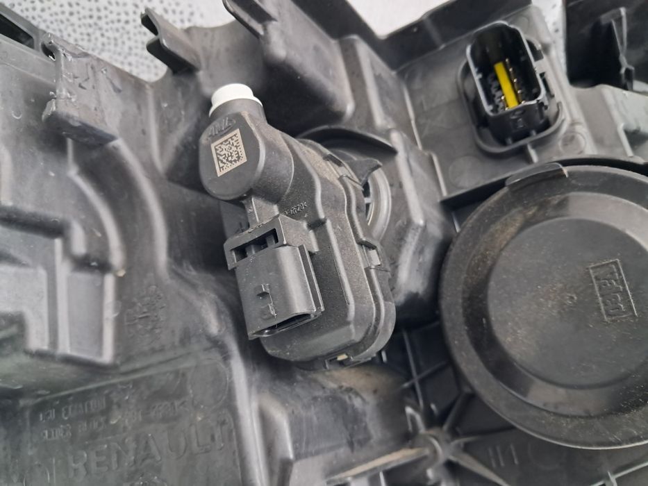 Фар Dacia Duster  led 2022 г